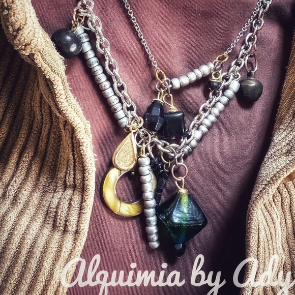 Eclectic layered charms necklace - Picture 2 of 7